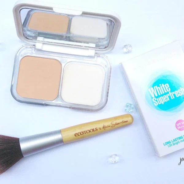 Review phấn Maybelline- White super fresh long lasting UV cake powder