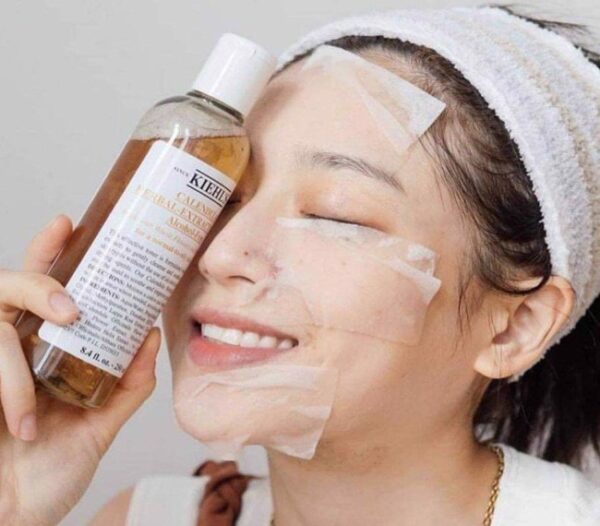 Kiehl's Calendula Herbal-Extract Toner, Beauty & Personal Care, Face, Face Care on Carousell - Image 2